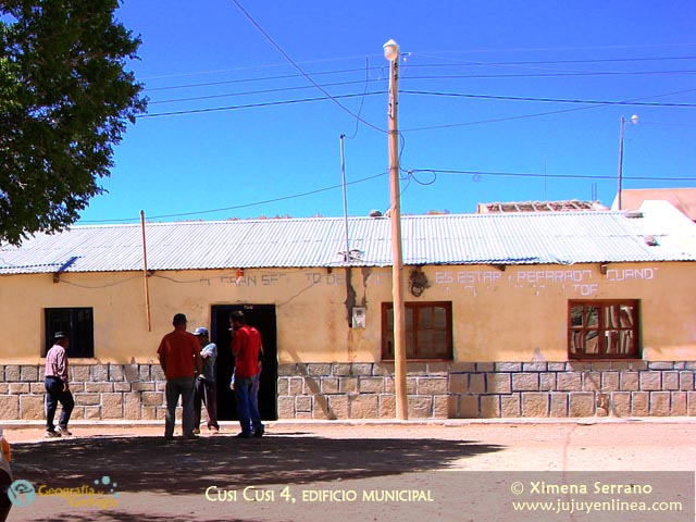 Cusi Cusi 4, edificio municipal